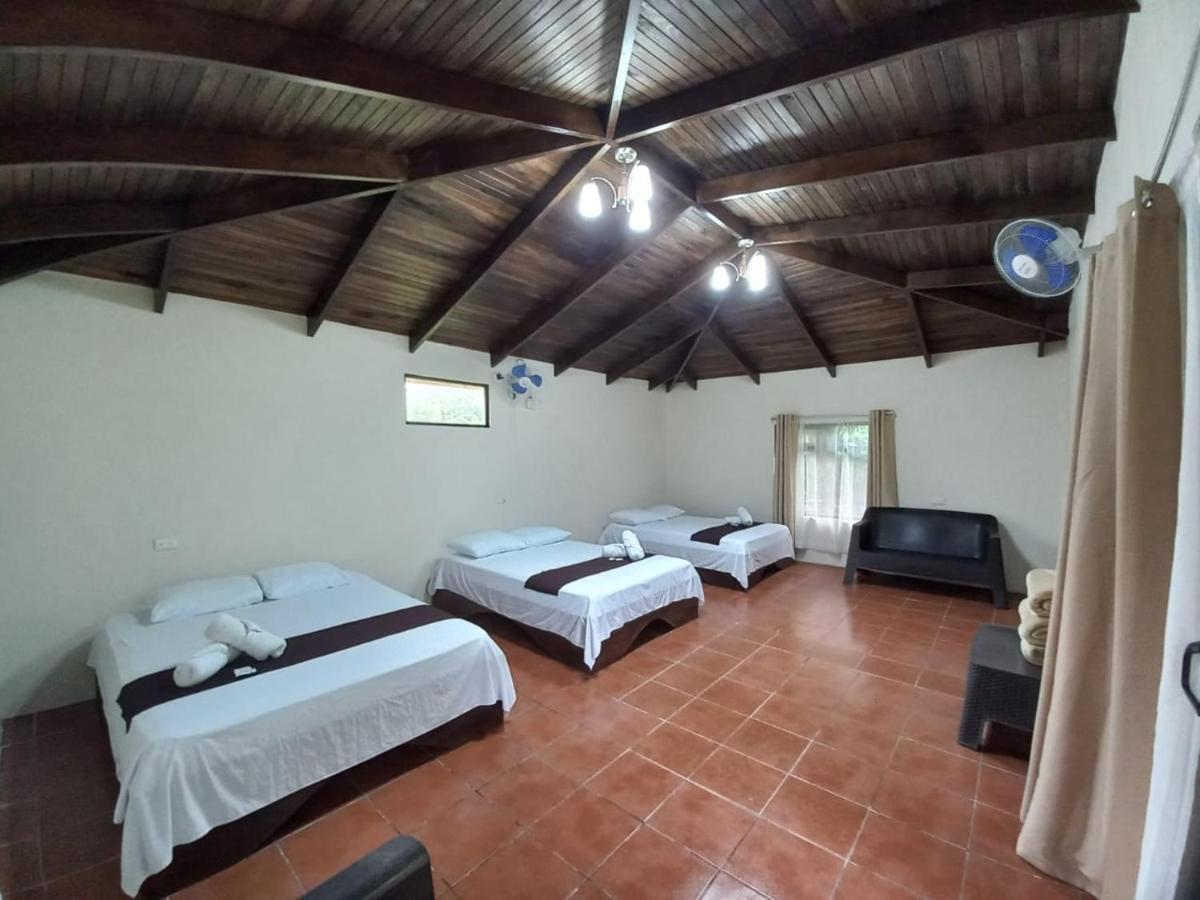 Hotel Catarata Rio Celeste Бихагуа Экстерьер фото