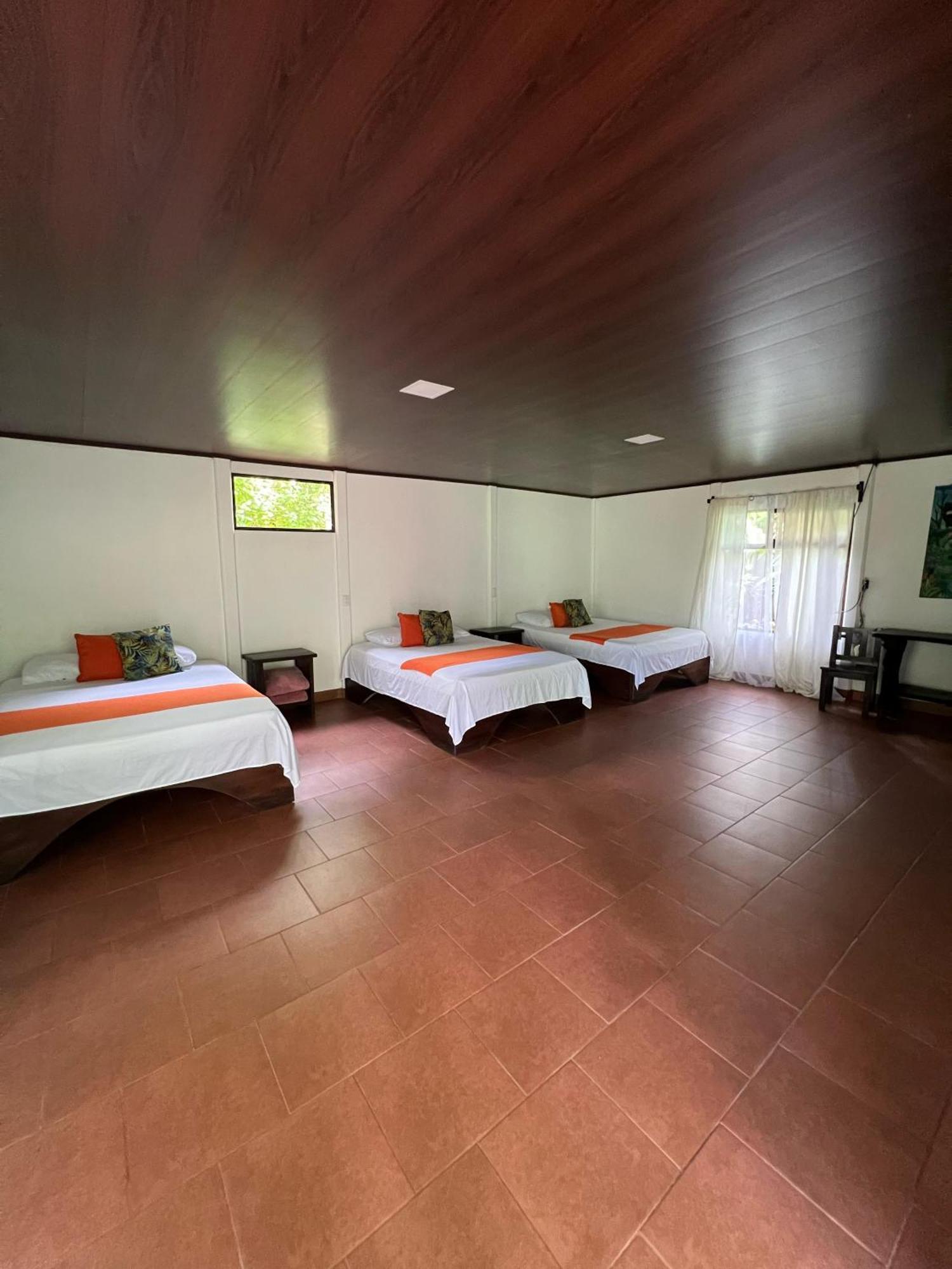 Hotel Catarata Rio Celeste Бихагуа Экстерьер фото
