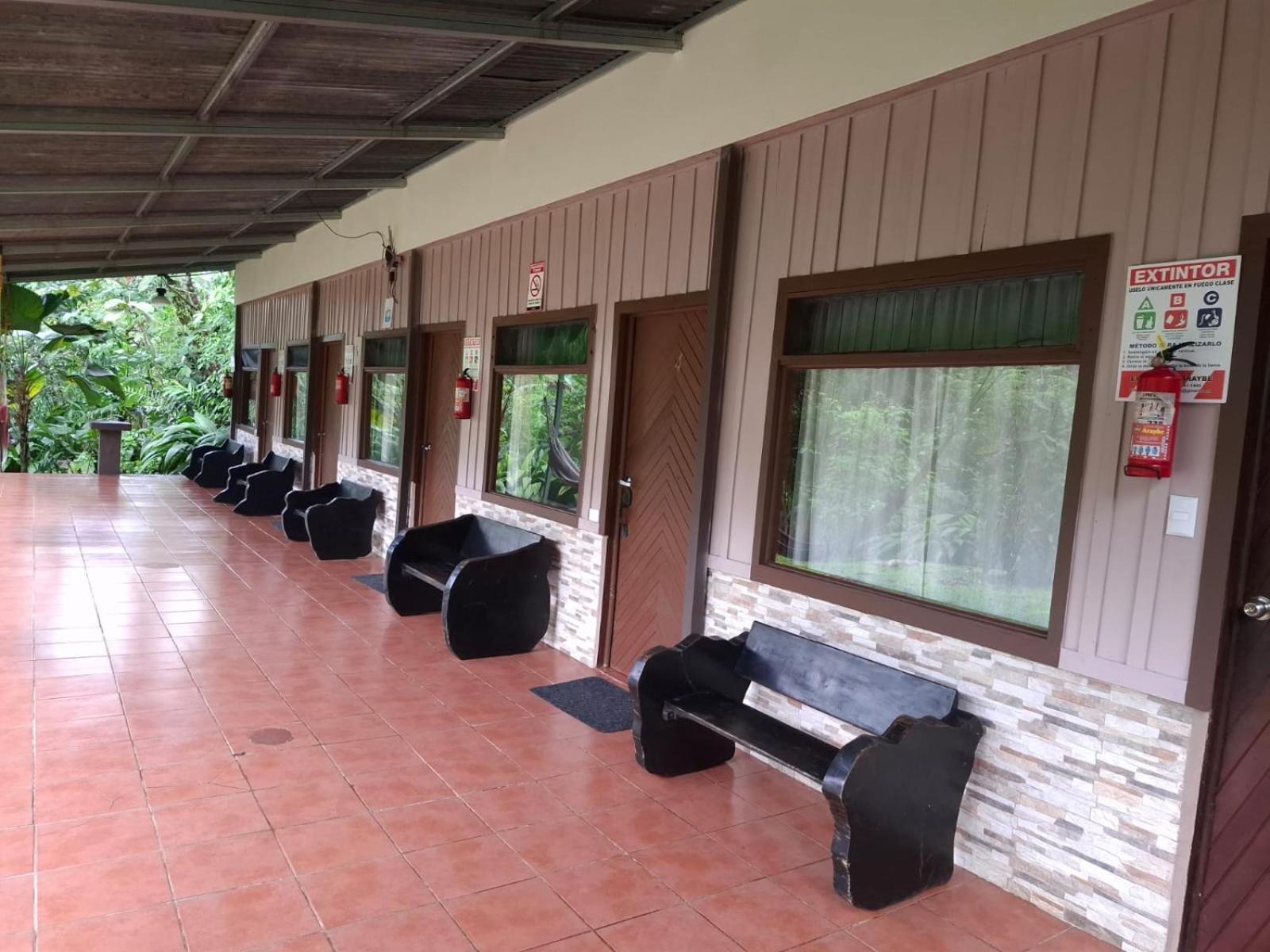 Hotel Catarata Rio Celeste Бихагуа Экстерьер фото