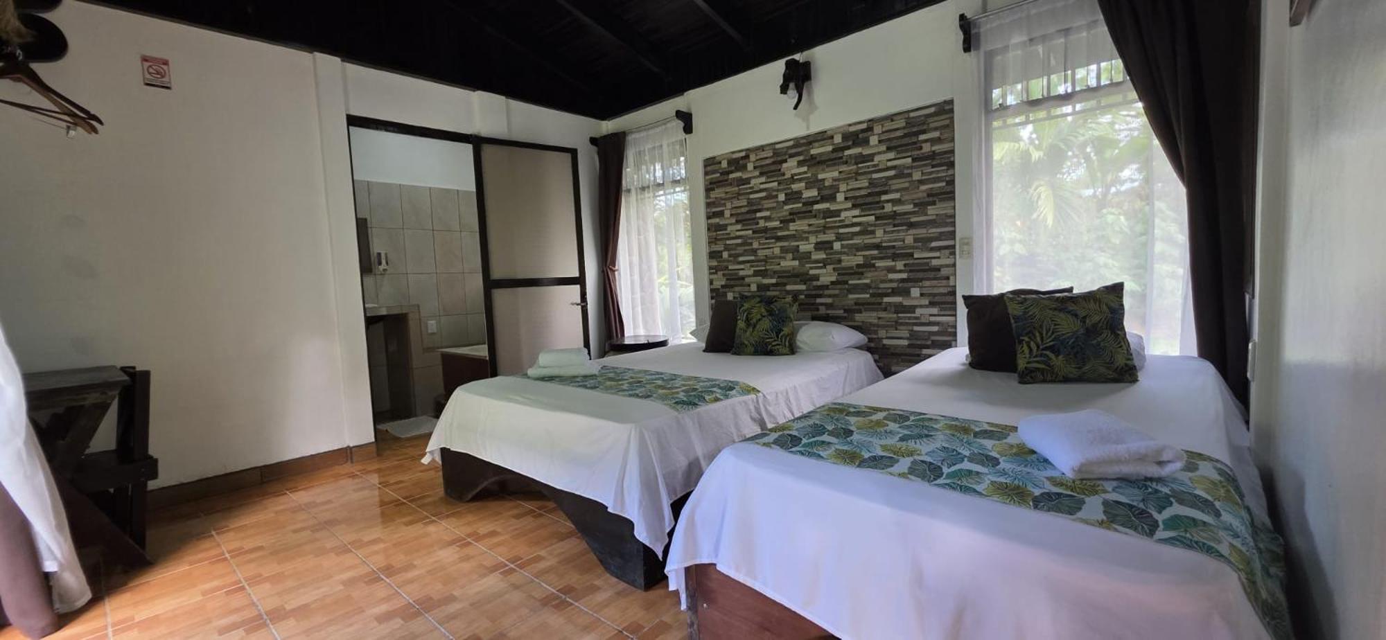 Hotel Catarata Rio Celeste Бихагуа Экстерьер фото