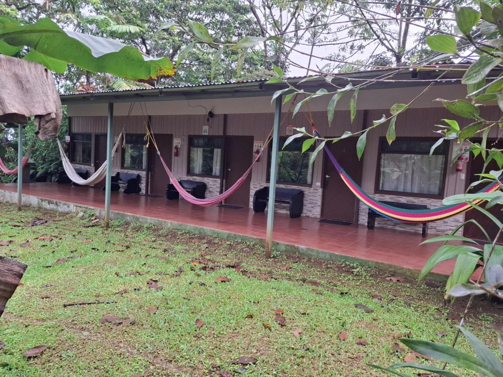 Hotel Catarata Rio Celeste Бихагуа Экстерьер фото