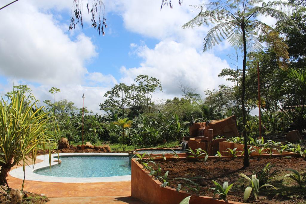 Hotel Catarata Rio Celeste Бихагуа Экстерьер фото