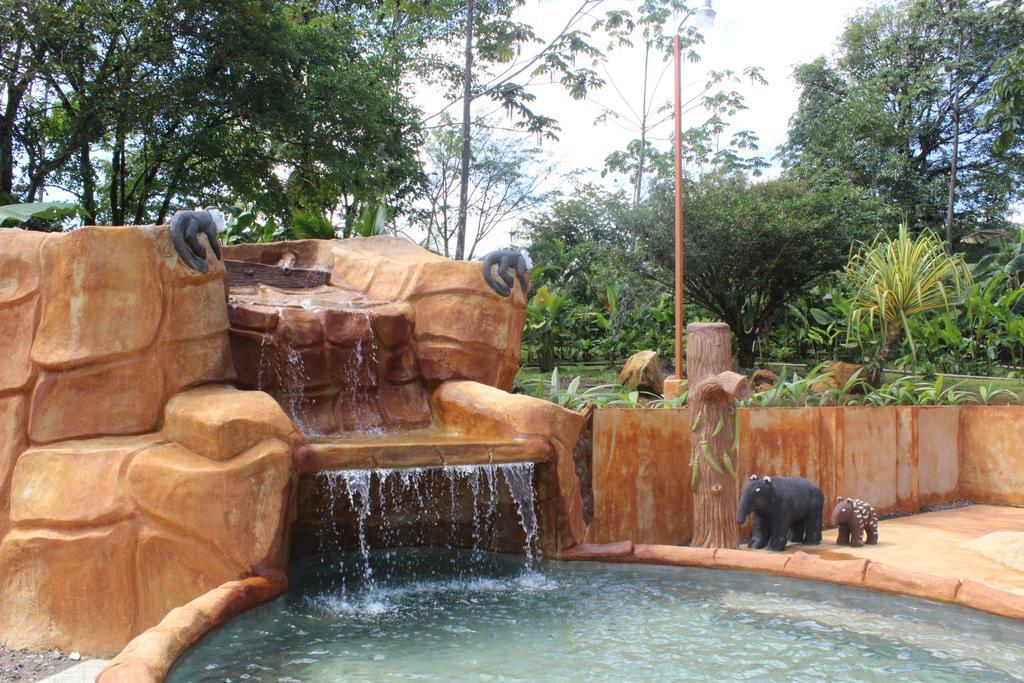Hotel Catarata Rio Celeste Бихагуа Экстерьер фото