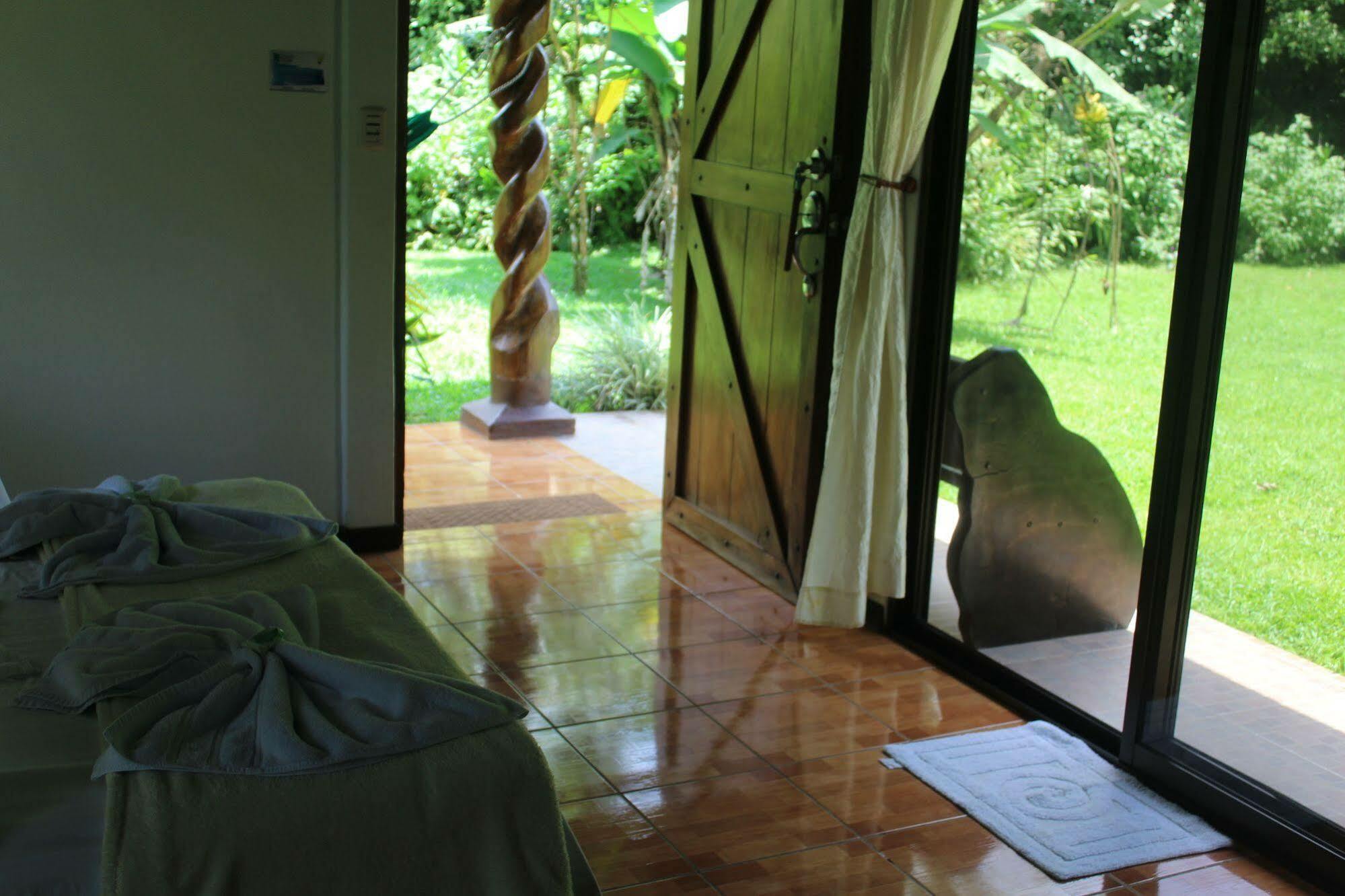 Hotel Catarata Rio Celeste Бихагуа Экстерьер фото